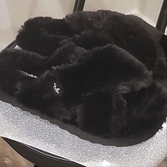 Koolaburra By Ugg Fuzz- It Cross Slide - Picture 8 of 11